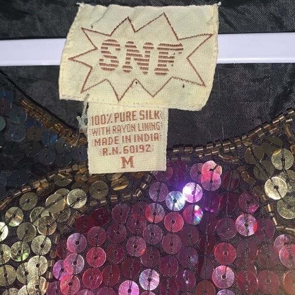 100% Silk Sequin Crop Vintage Blouse Size Medium - Picture 3 of 4
